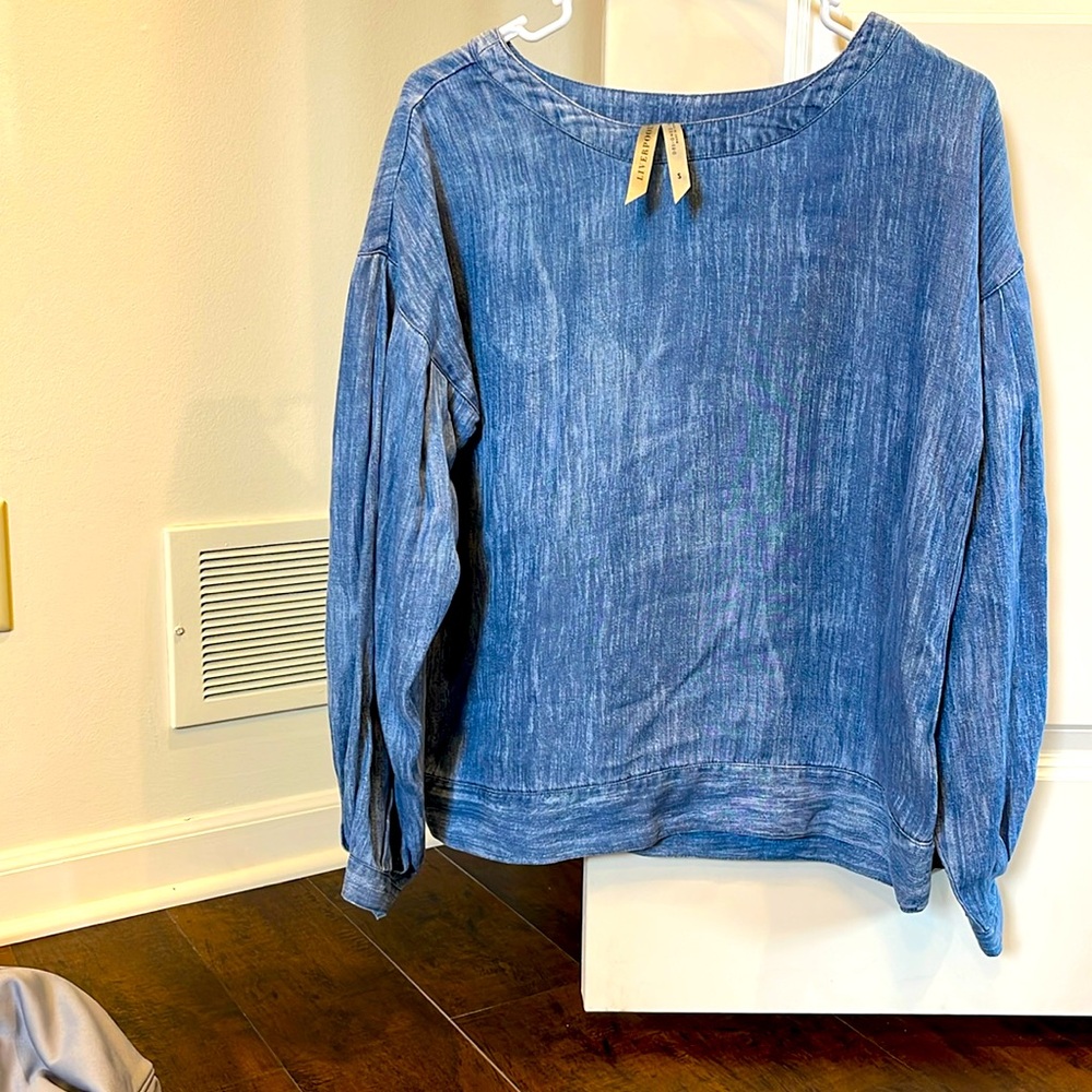 Liverpool jeans company size small, long sleeve denim top